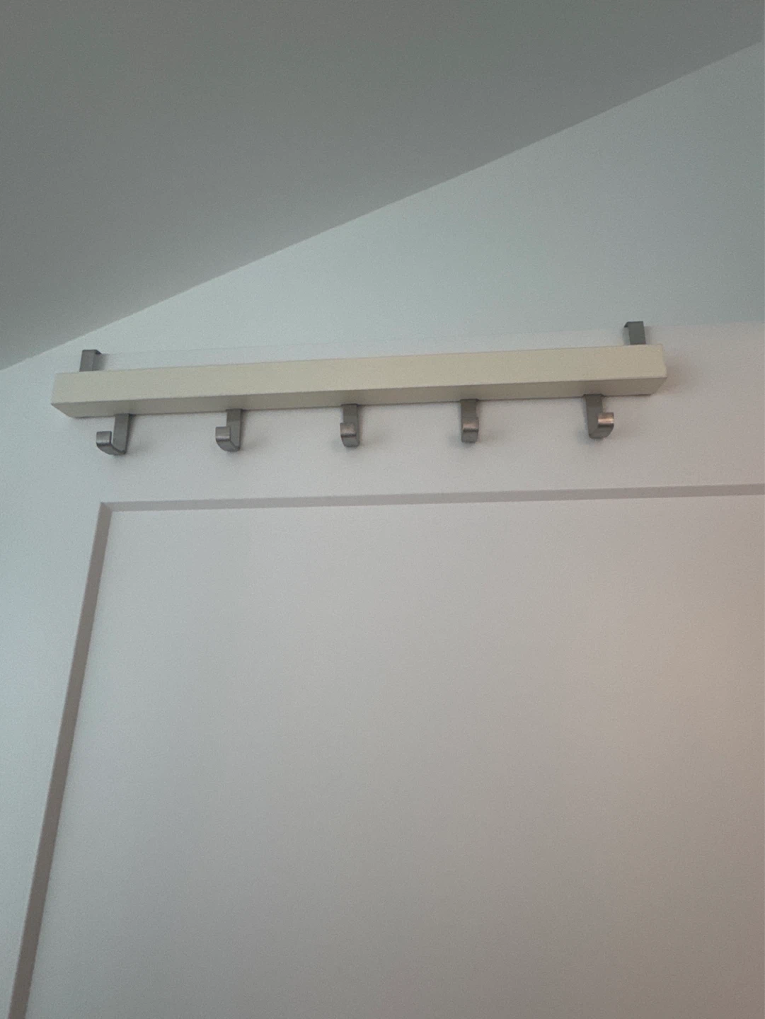 IKEA TJUSIG White Wall/Door Rack with Knobs - 60 cm