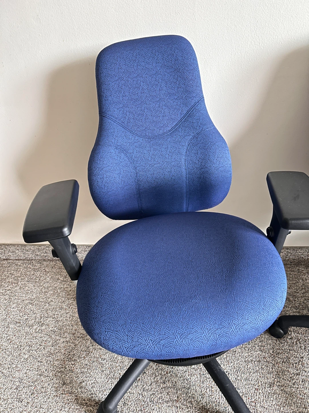 Blue Ergonomic Office Chair - photo 2