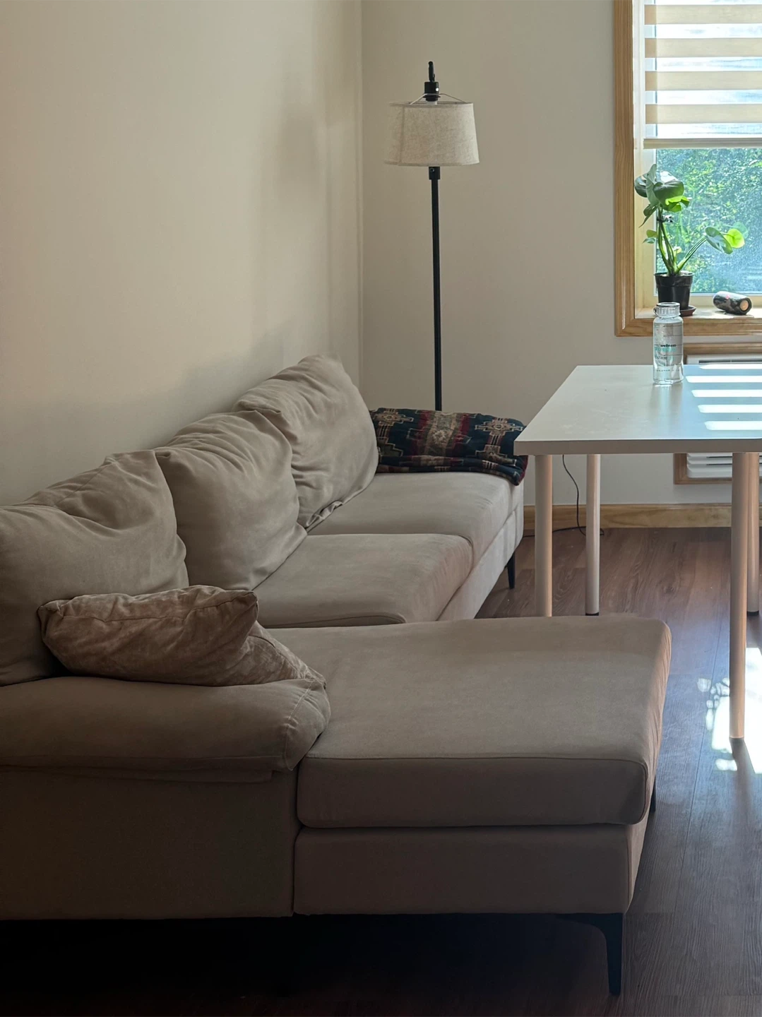 Sectional Sofa with Chaise