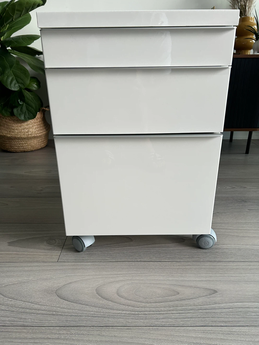 White 3-Drawer Rolling Storage Cabinet - photo 3
