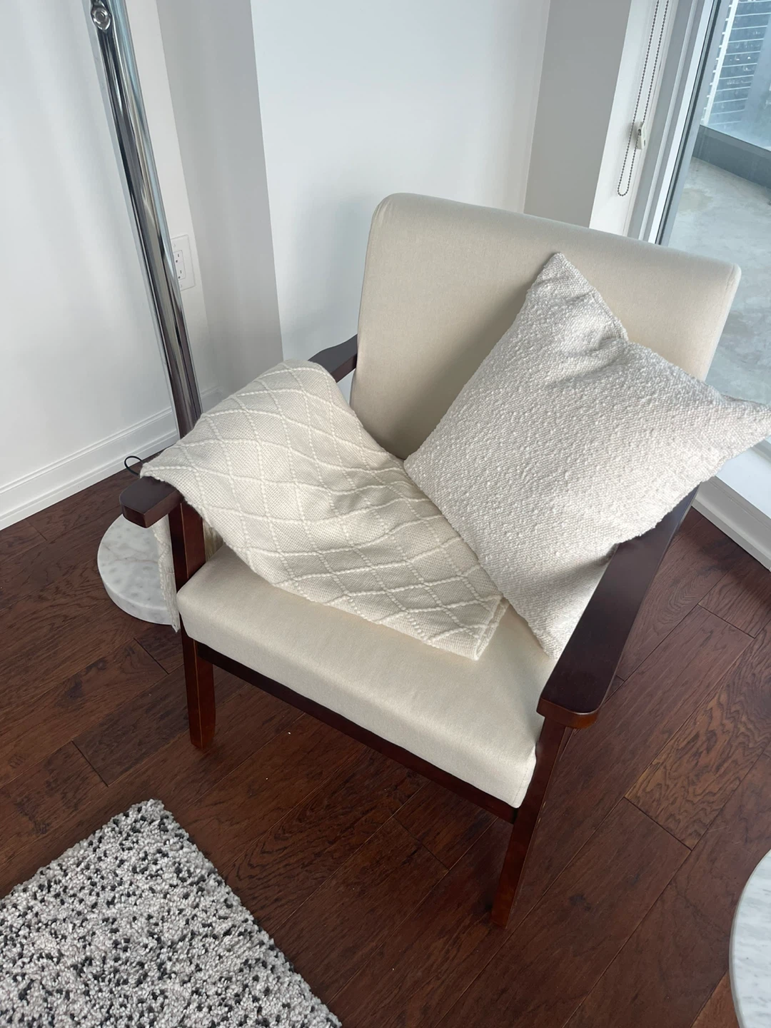 Cream Upholstered Armchair with Dark Wood Frame - photo 3