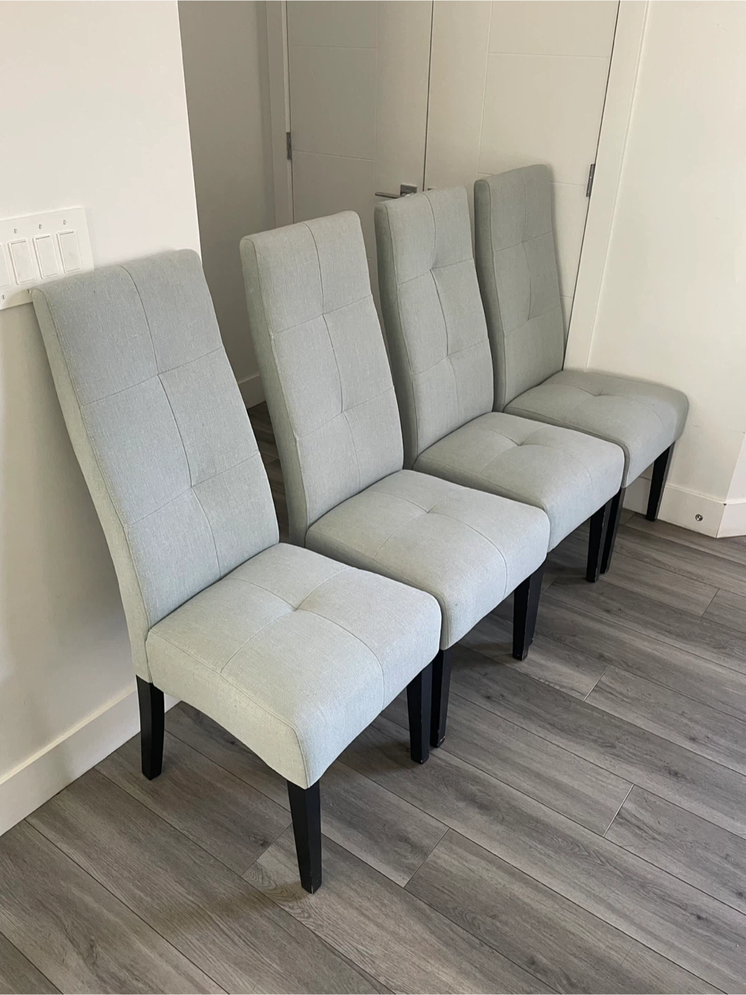 4 Dining Chairs - photo 3