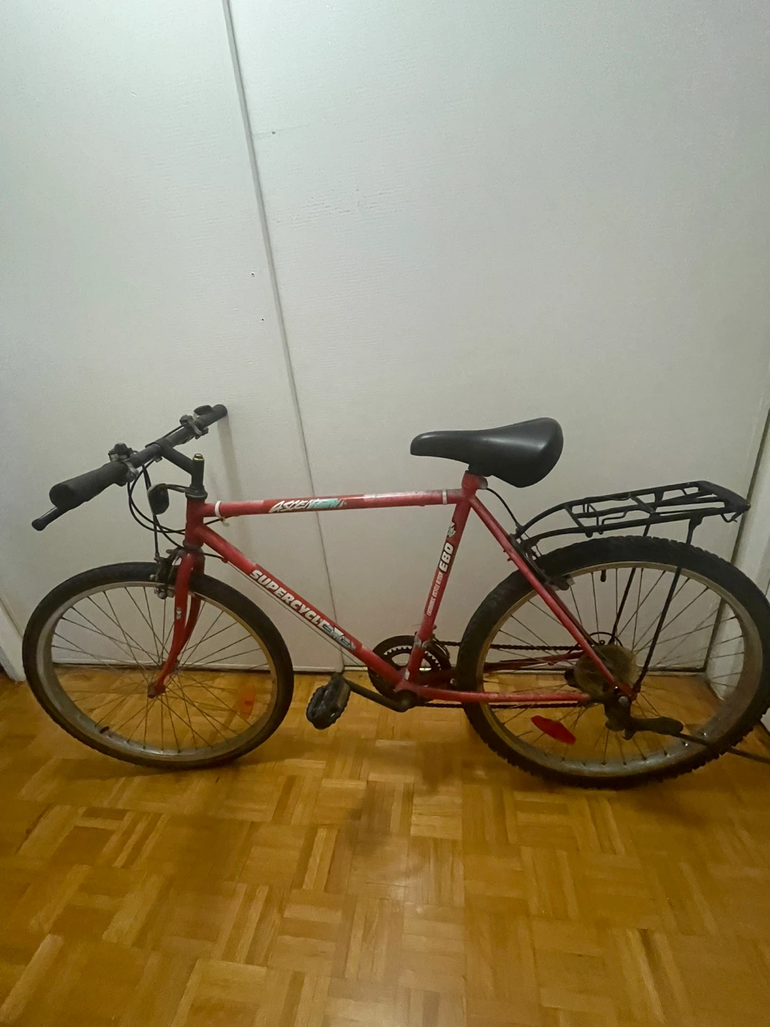 Red Supercycle GEO 680 Mountain Bike