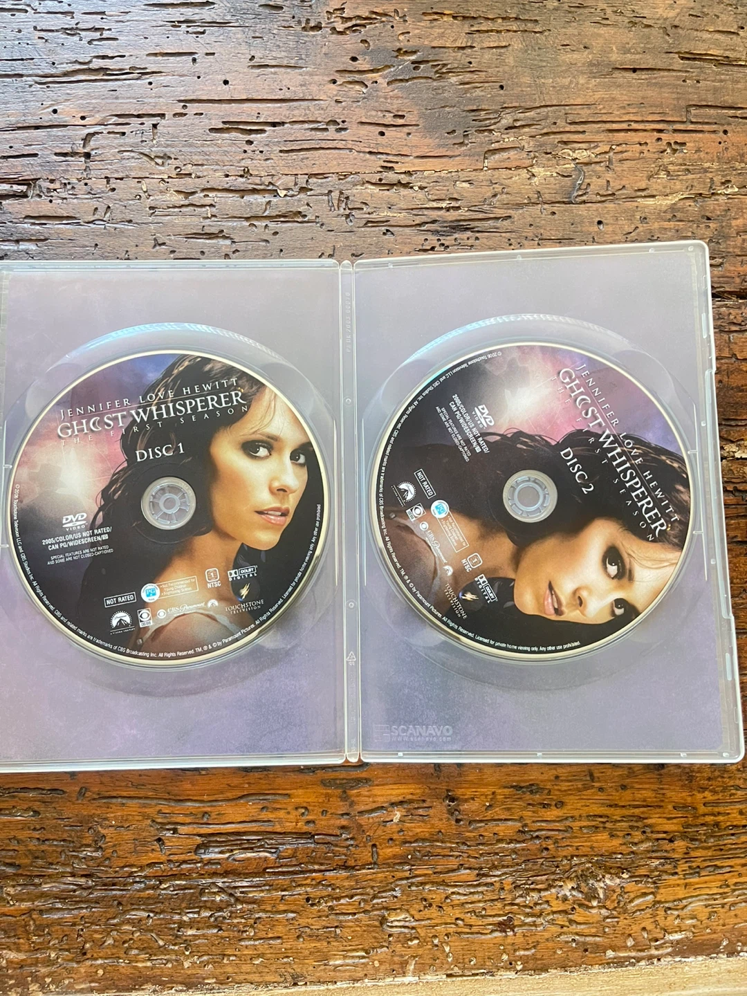Ghost Whisperer The First Season DVD Box Set - photo 3
