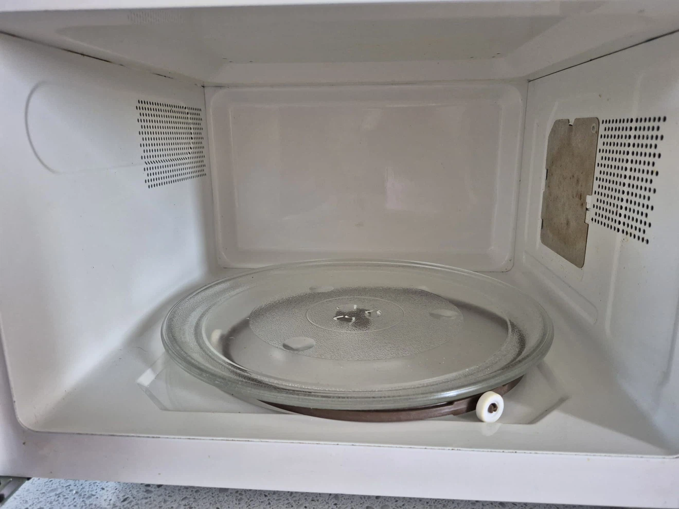 Hamilton Beach Microwave - photo 4