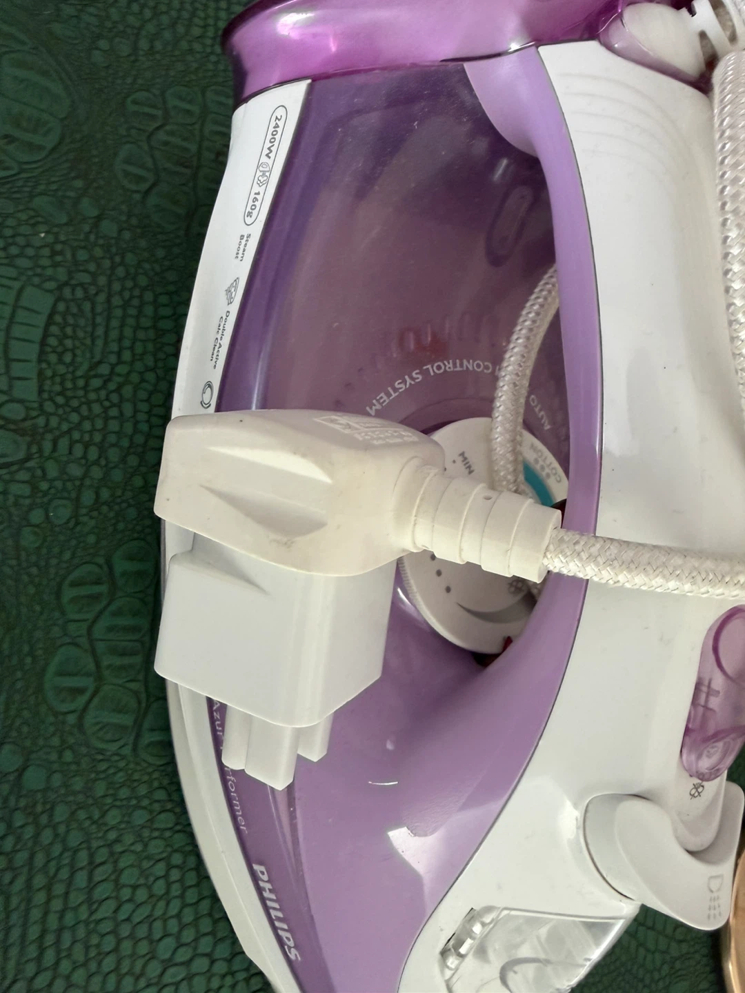 Philips Azur 8000 Series Steam Iron - photo 2