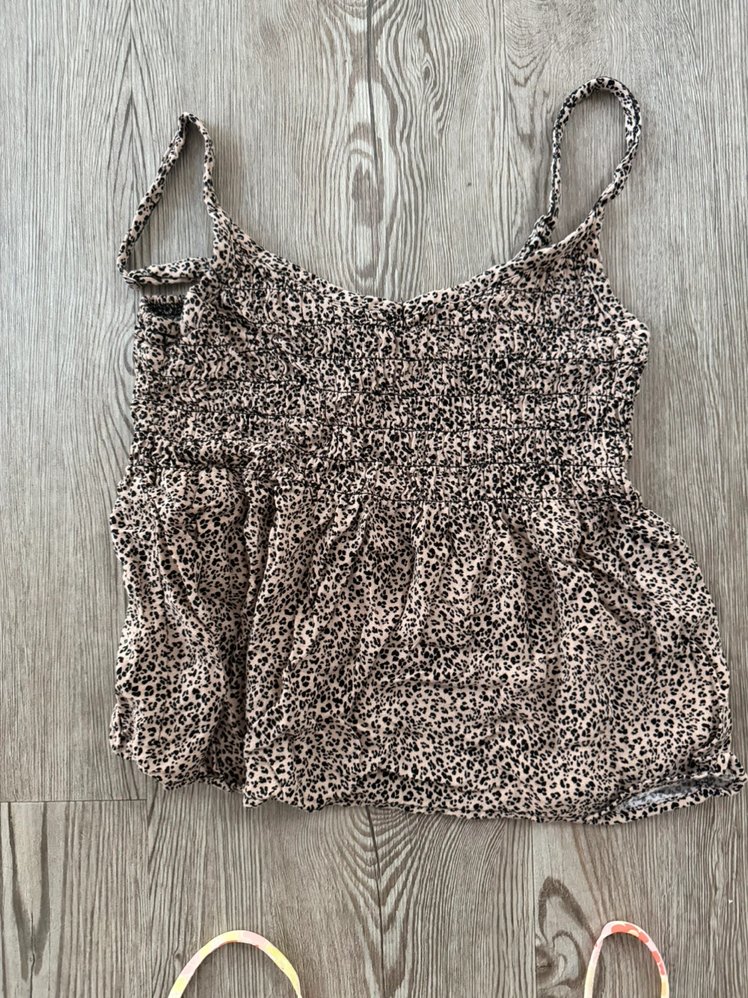 Assorted women’s tops - photo 4