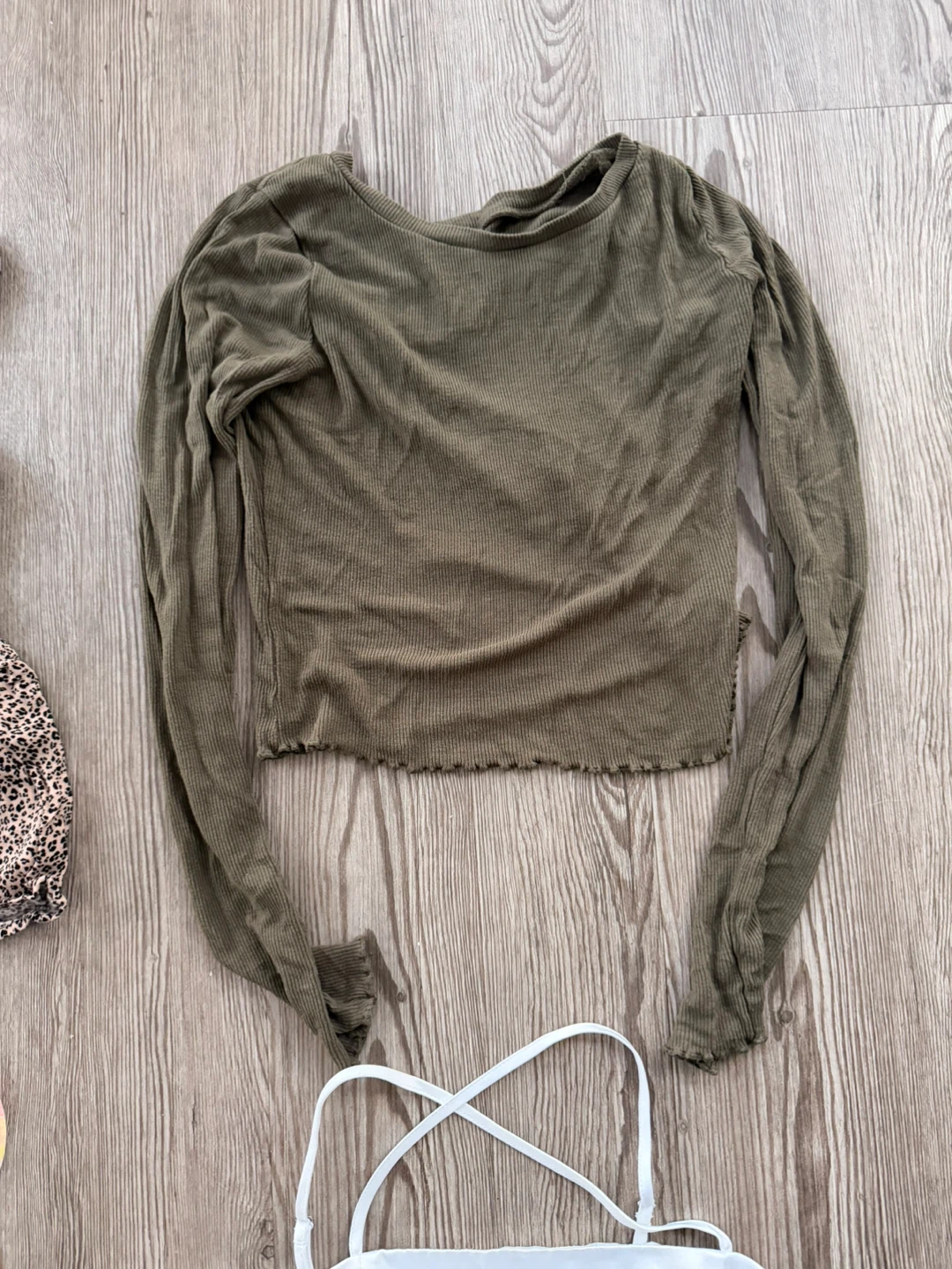 Assorted women’s tops - photo 5