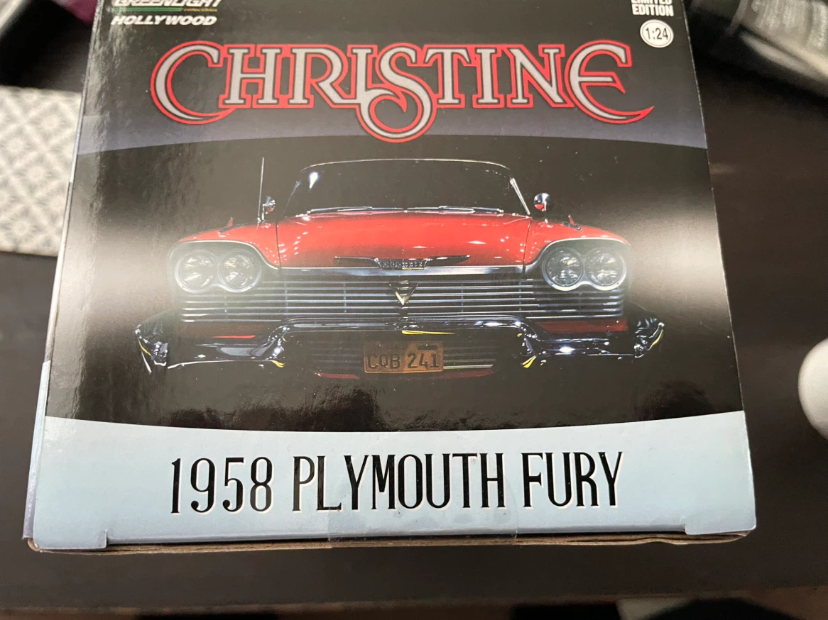 Greenlight 1958 Plymouth Fury Christine Diecast Model 1:24 - photo 4