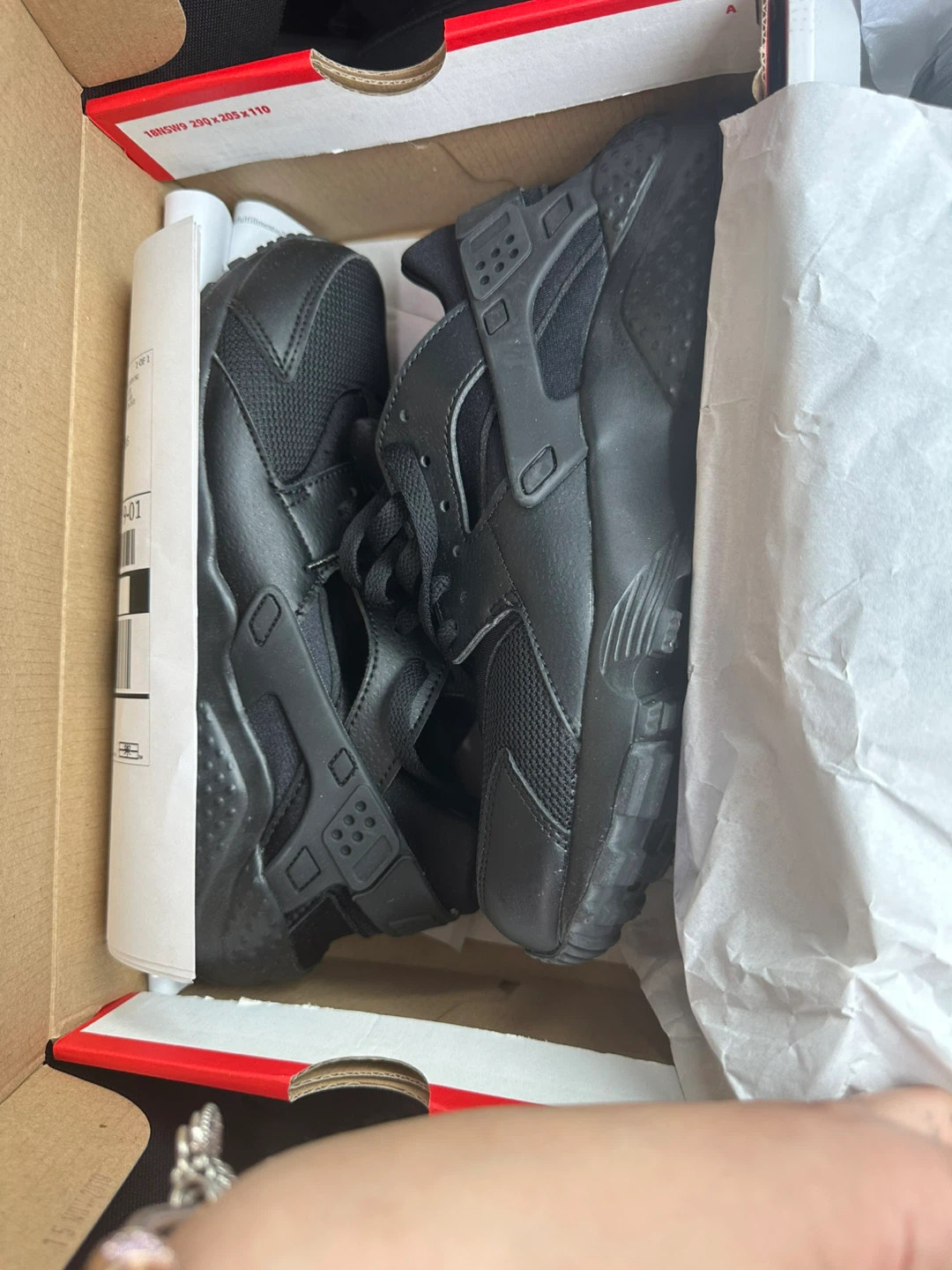 Nike Air Huarache Black Sneakers 7y
