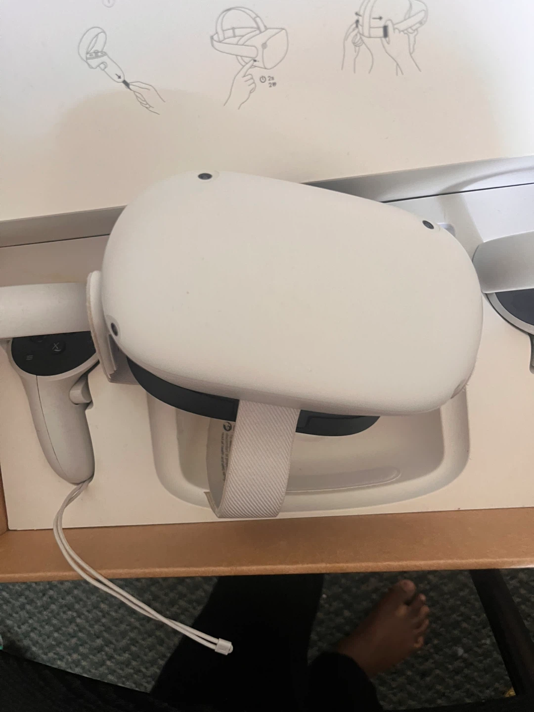 Meta Quest 2 VR Headset with Controllers - photo 3