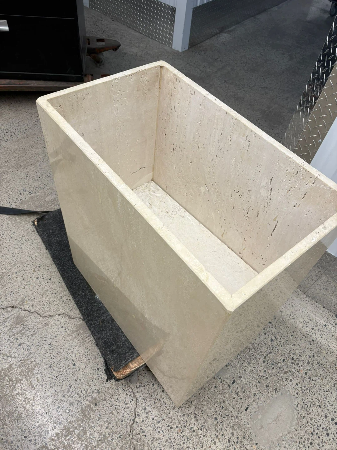 Granite table - photo 3