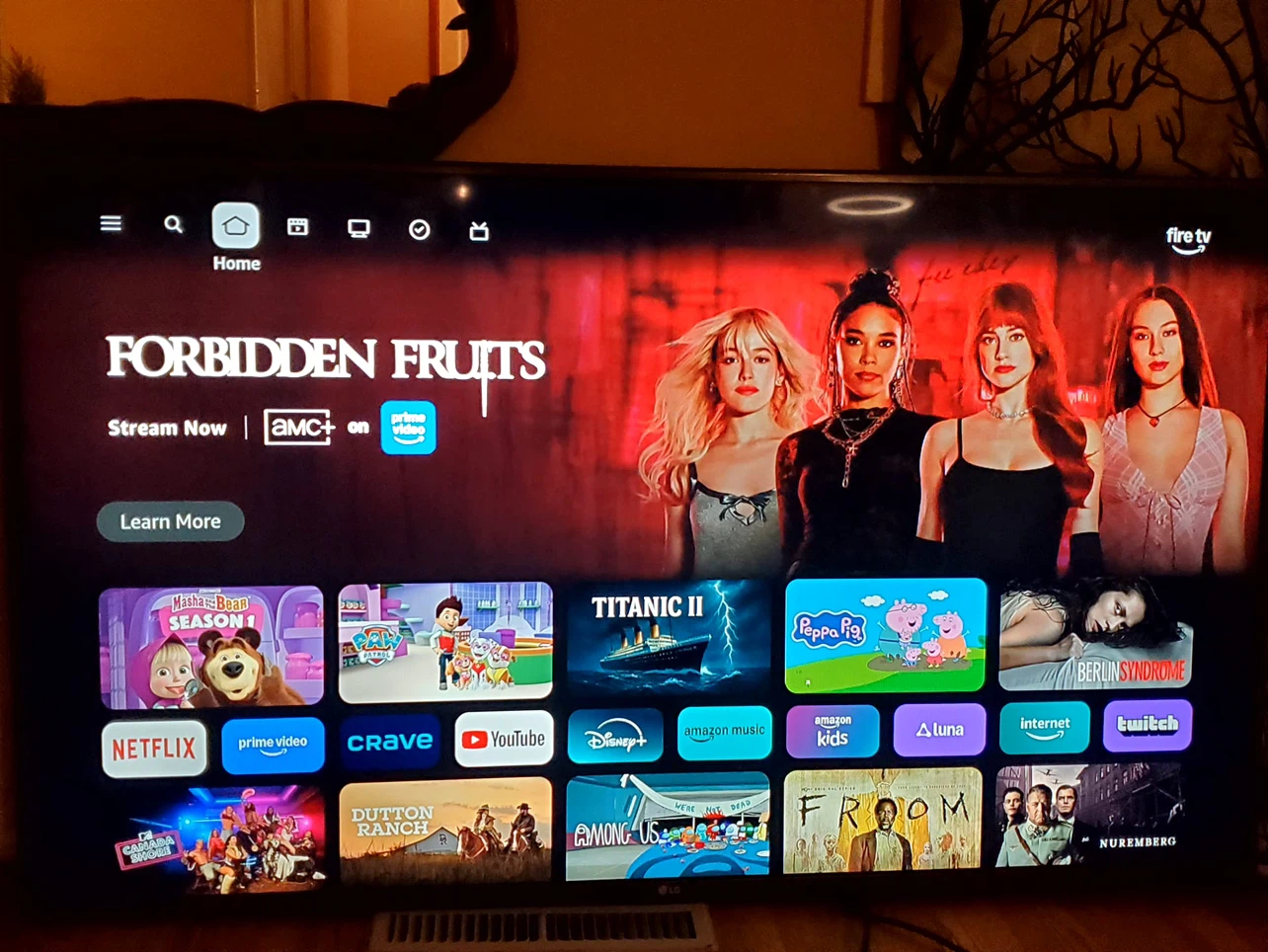 60 inch LG 4K SMART TV