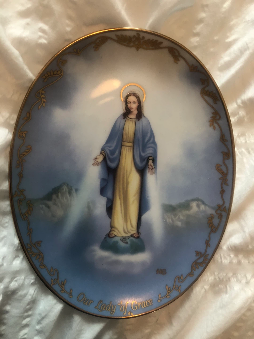 The Bradford Exchange Our Lady of Grace Decorative Plate