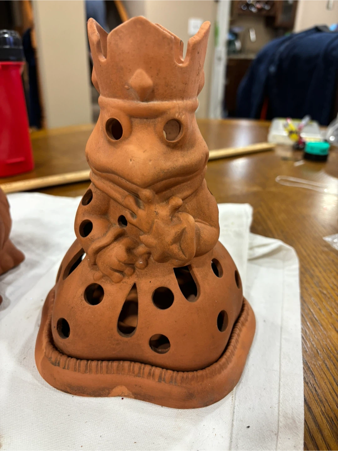 Retired Partylite Terracotta Frogs Lanterns Figurine