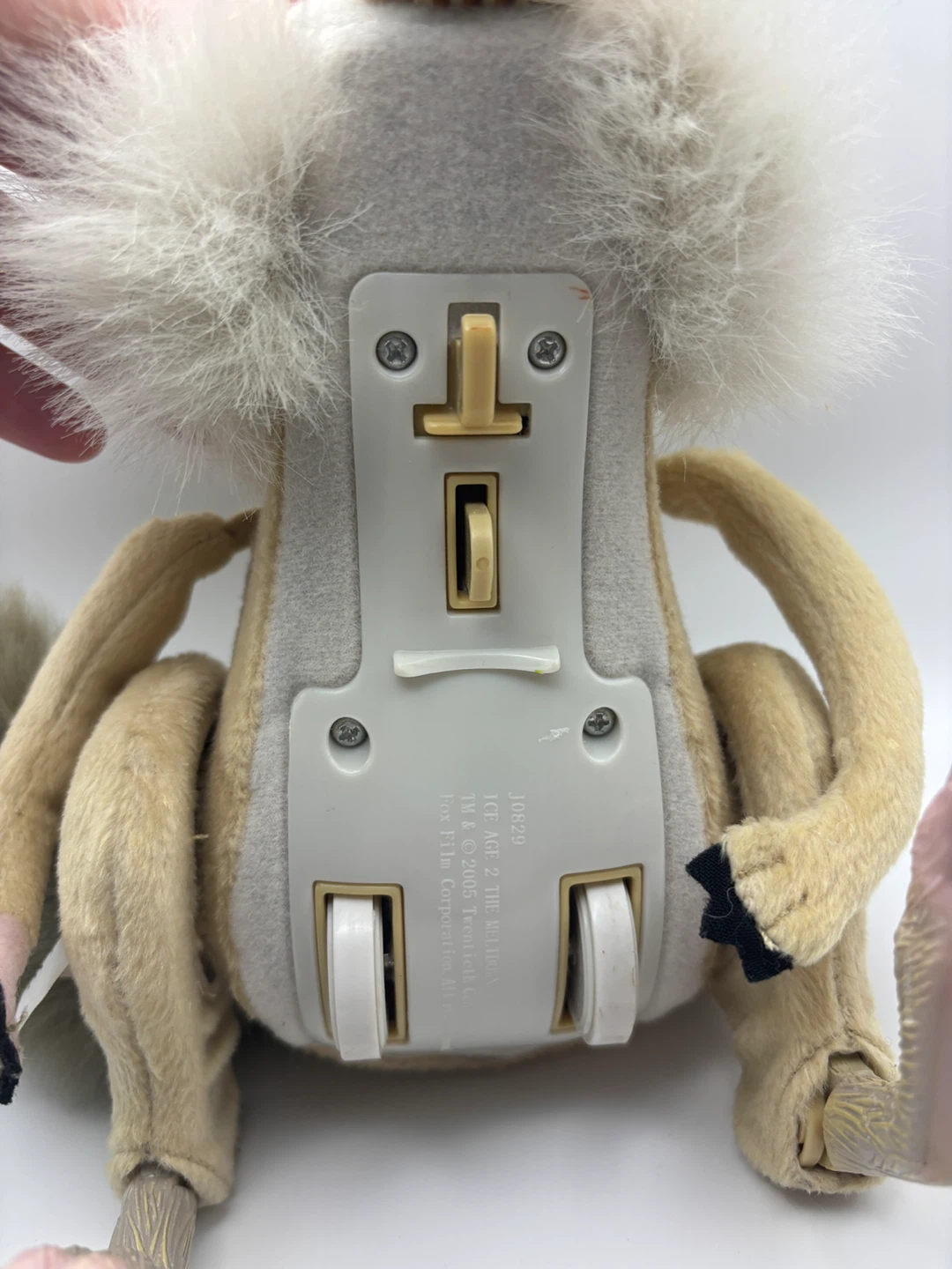 Ice Age Scrat Plush Toy - On wheels, untested - photo 5