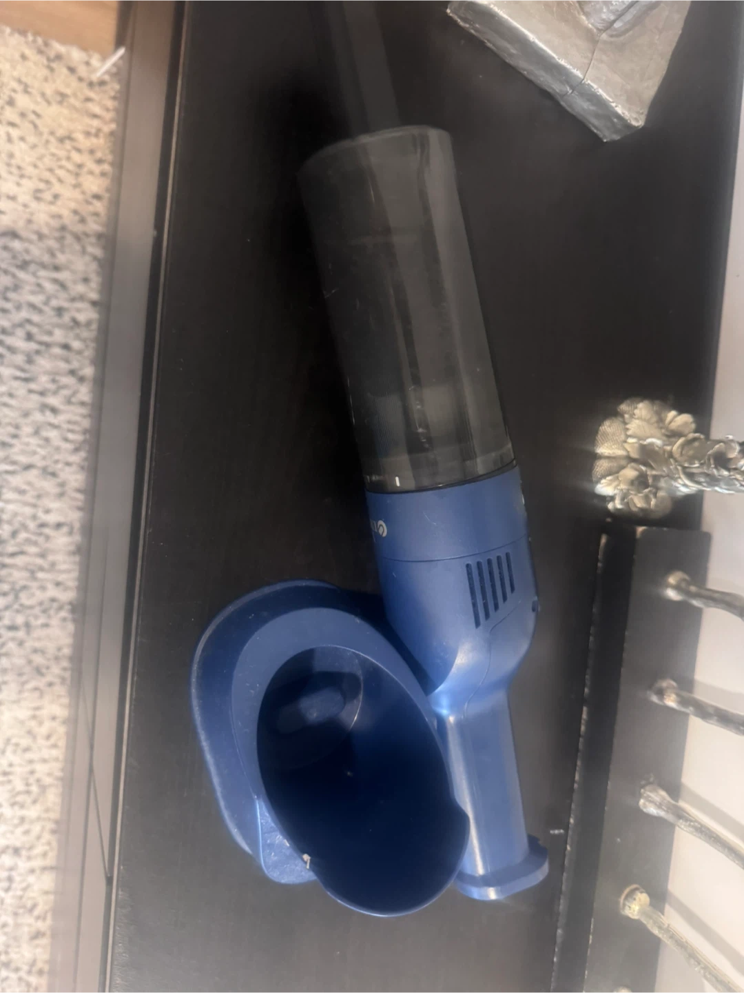 UMLO Blue Handheld Vacuum with Charging Dock