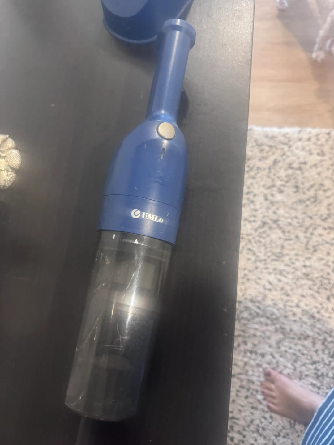 UMLO Blue Handheld Vacuum with Charging Dock - photo 2