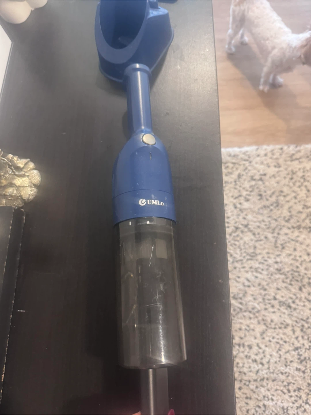 UMLO Blue Handheld Vacuum with Charging Dock - photo 3