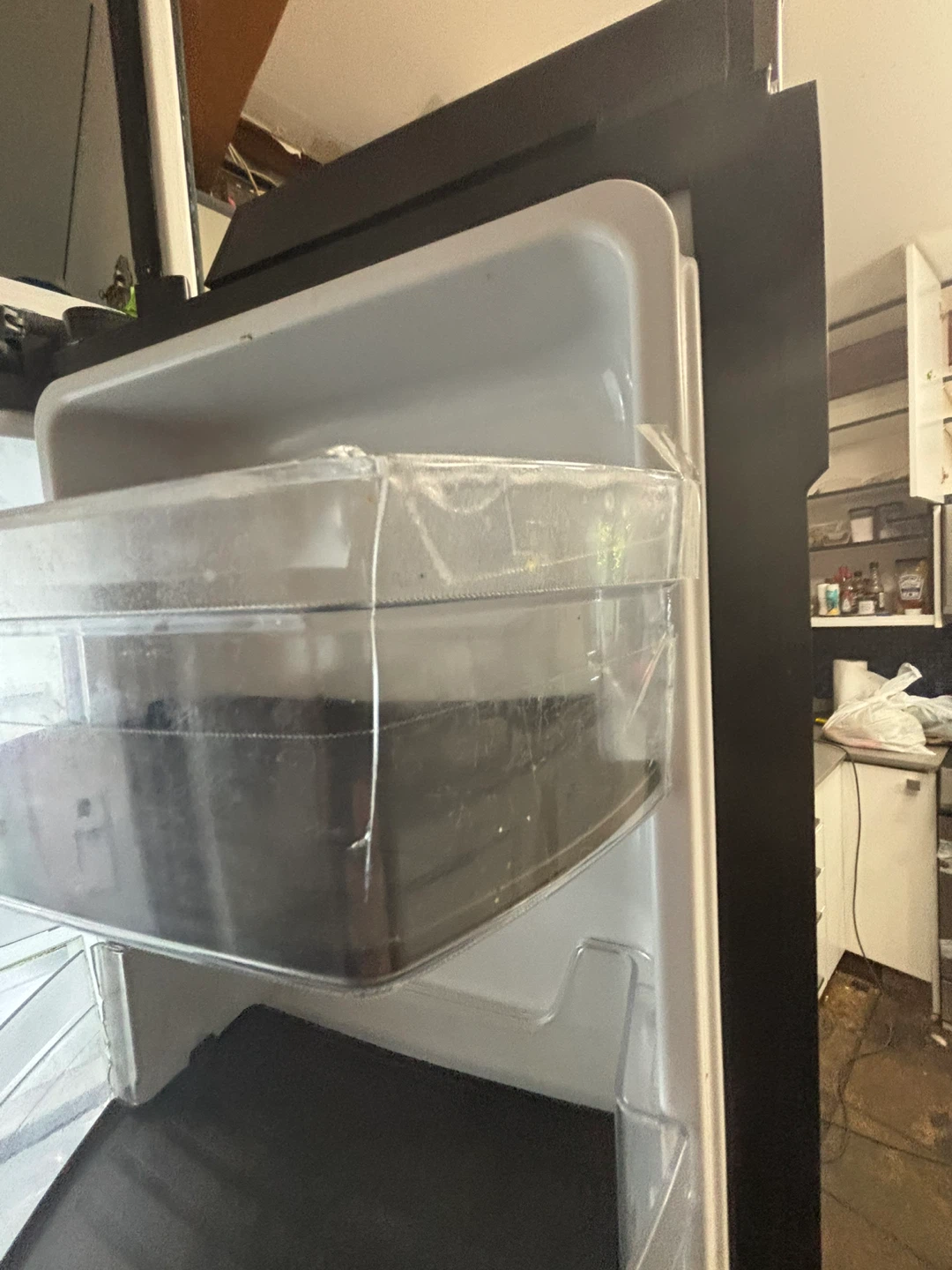 GE coffee Café refrigerator freezer with ice and filtered water - photo 5