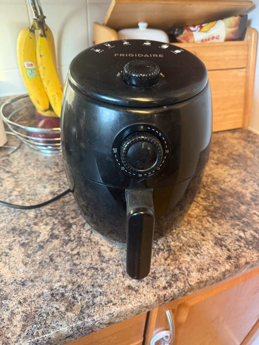 Frigidaire Black Air Fryer - photo 2