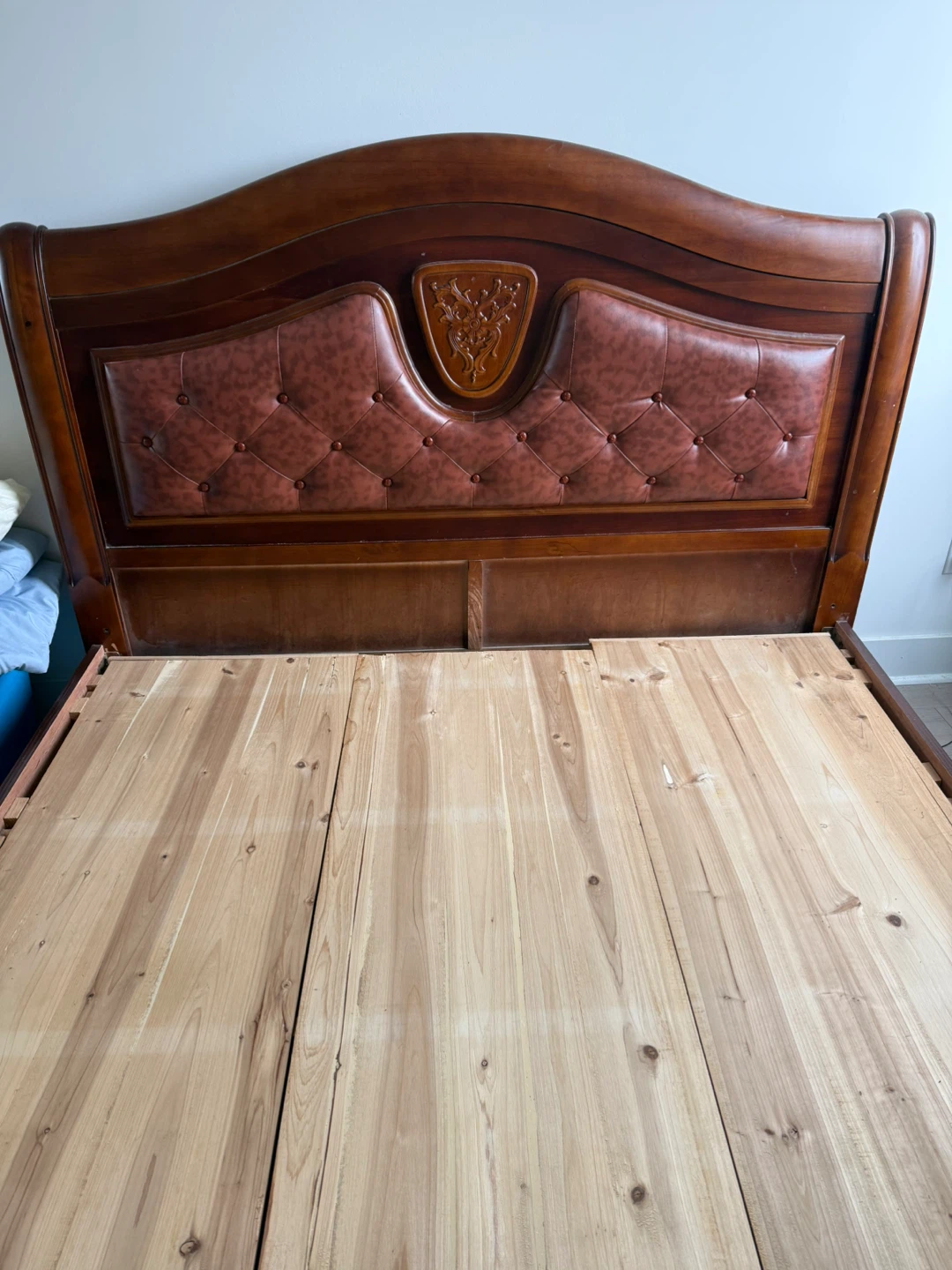 Queen wooden bed frame with upholstered headboard - photo 2
