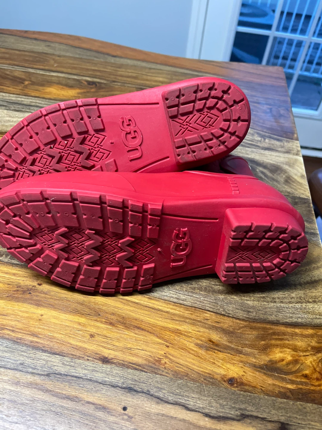 Size 9 Red UGG Ankle Rain Boots - photo 5