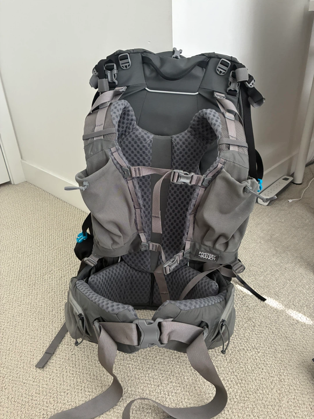 Mystery Ranch Bridger 55 Women’s Backpack (S/M) - photo 3