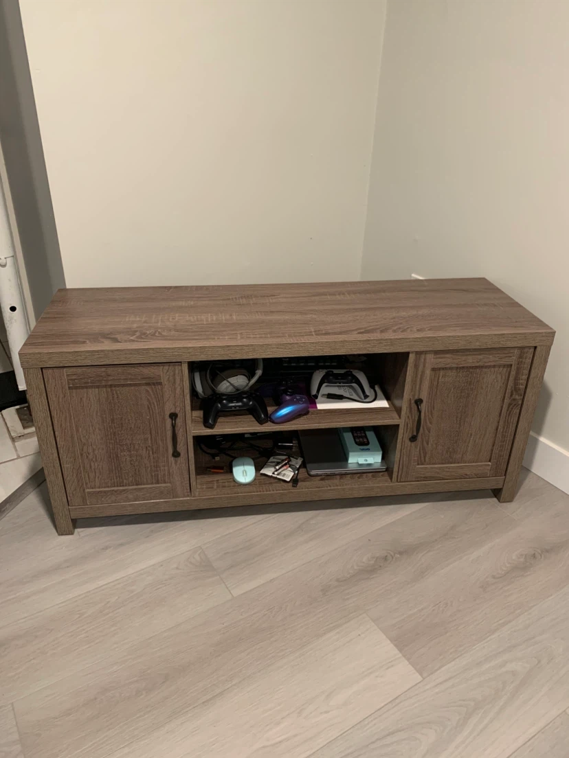 Tv stand