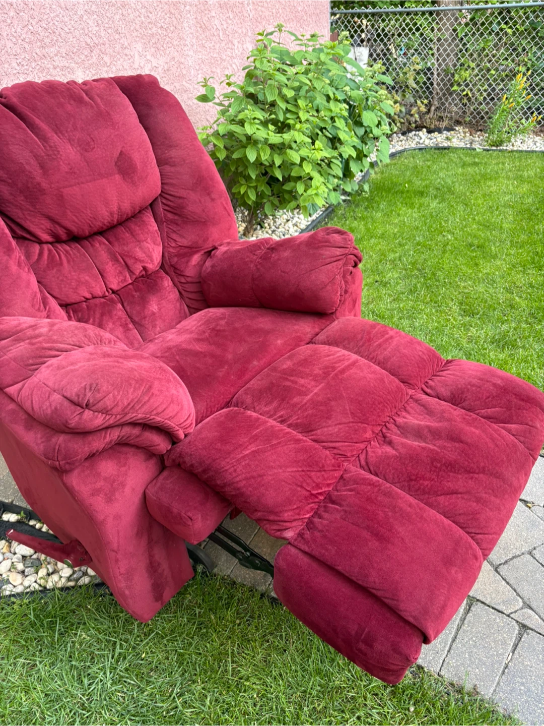 Red Recliner Chair - photo 3