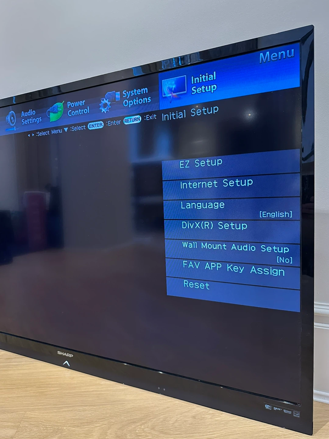 60” Sharp AQUOS Smart TV - photo 4