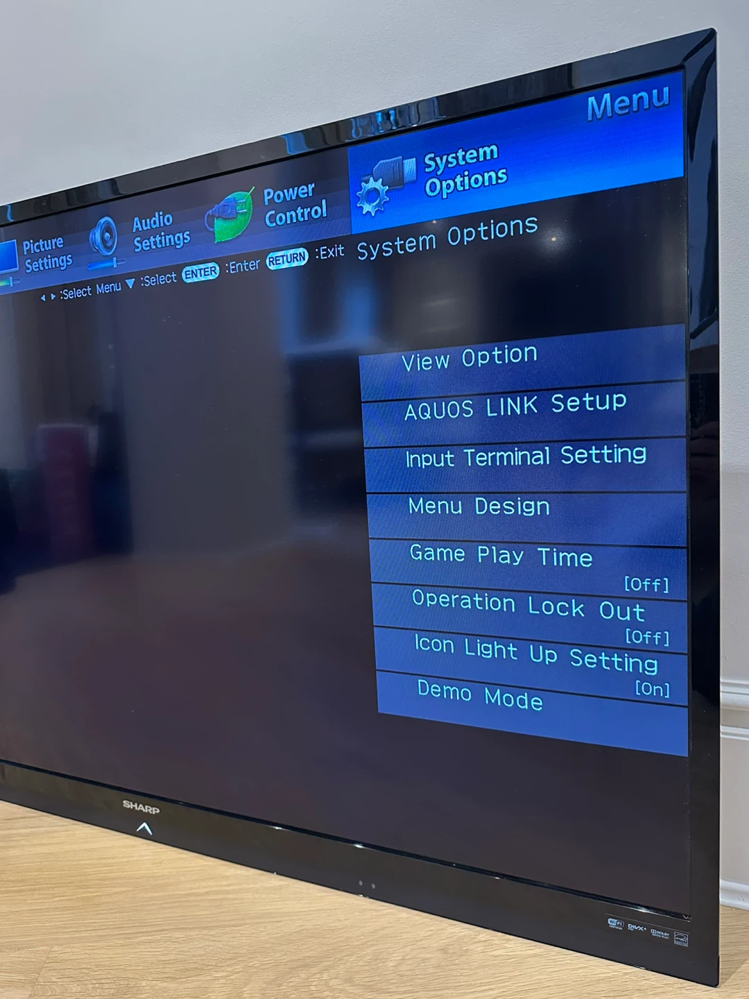 60” Sharp AQUOS Smart TV - photo 5