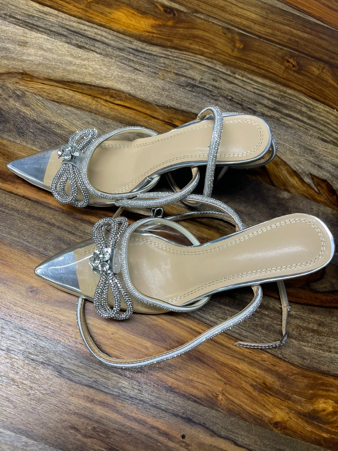 Size 38 Women's Silver Rhinestone Bow Clear Heels - photo 3