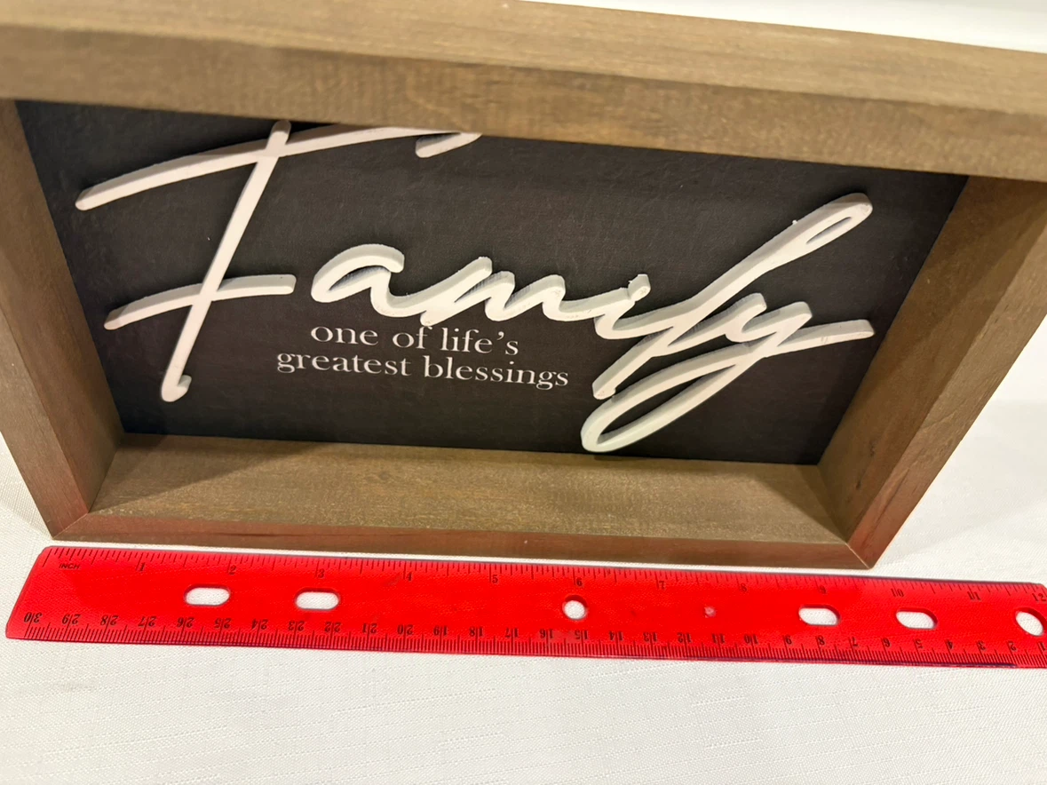 Wooden Framed "Family" Sign - photo 5