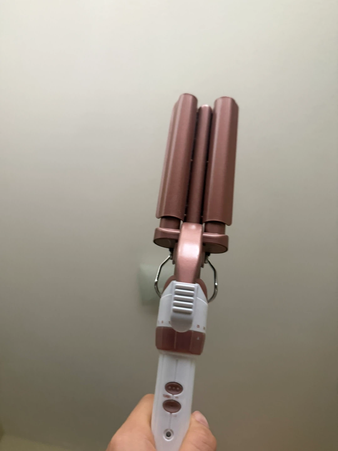 Triple Barrel Hair Iron