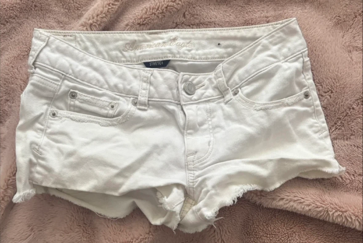 American Eagle, H&M and Abercrombie & Fitch shorts ($2 each) - photo 2