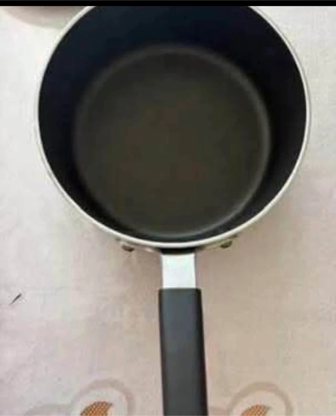 Pan, pot & saucepan (All okay condition) (All FREE) - photo 3