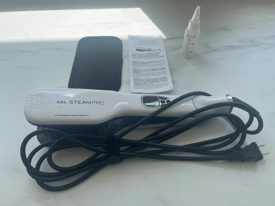 ion STEAM PRO Straightening Brush Iron