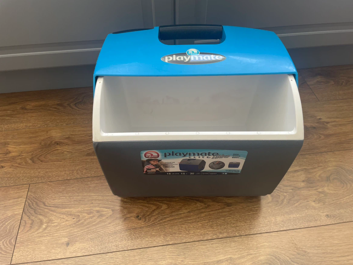 Igloo Playmate Elite Ultra Cooler - Blue/Grey - photo 3