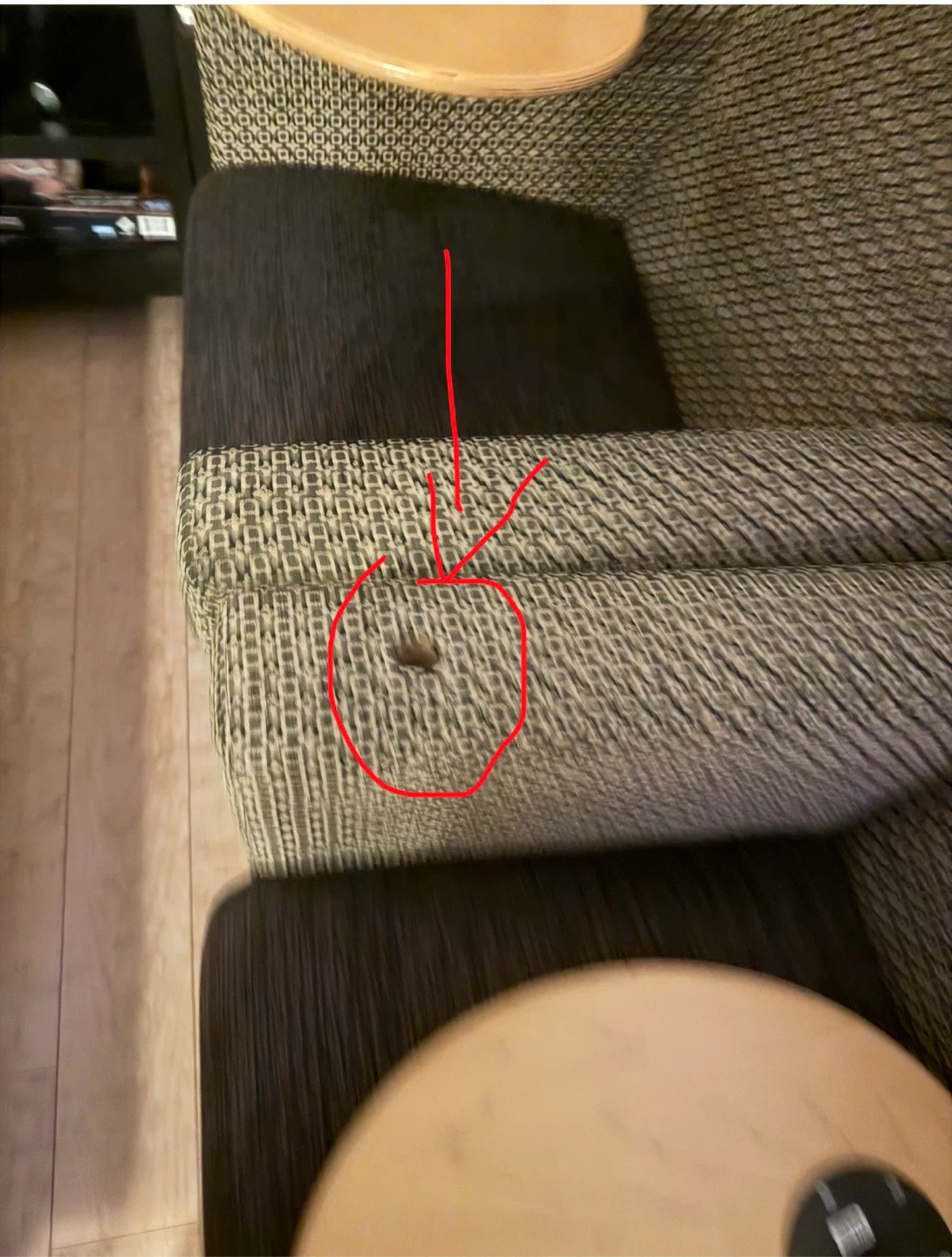 Sofa with built-in side table - photo 4