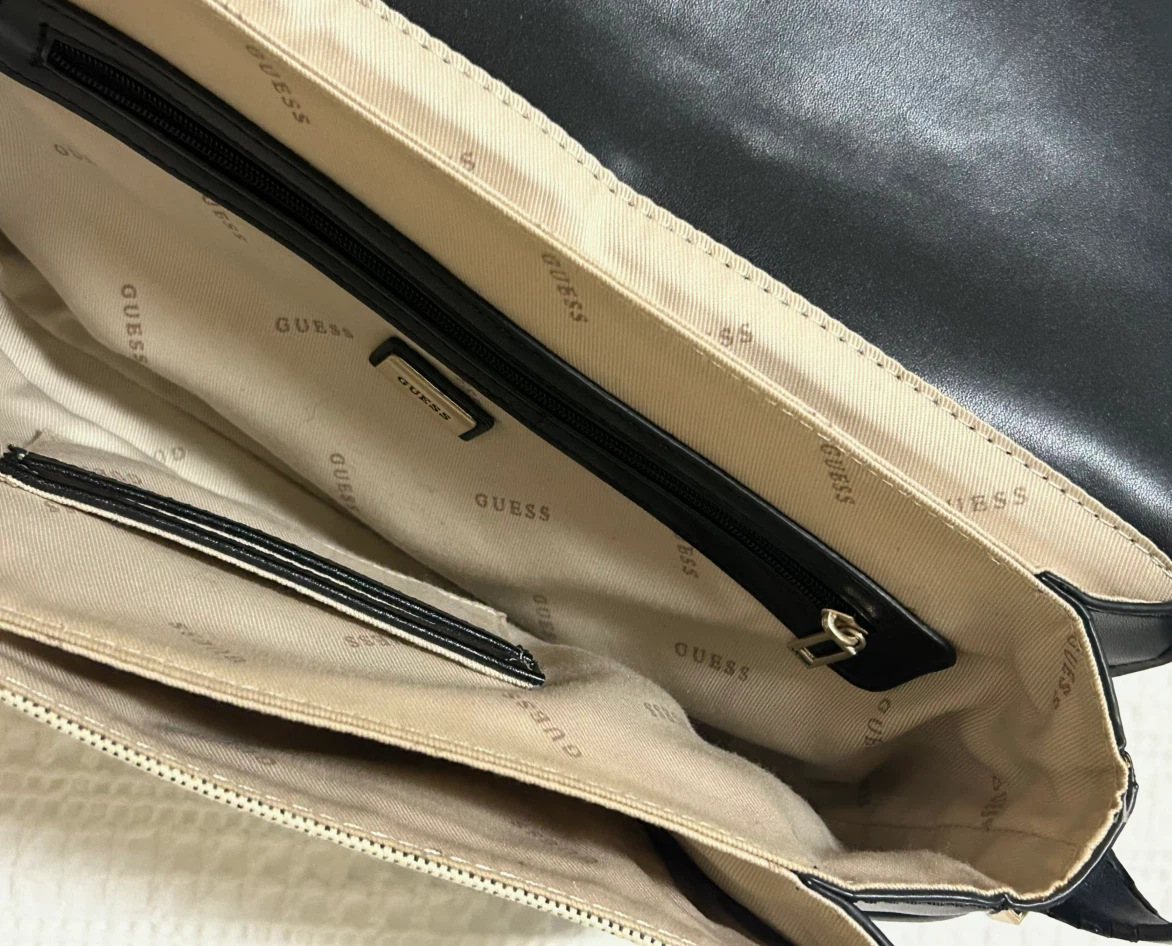 GUESS Shoulder Bag - photo 3