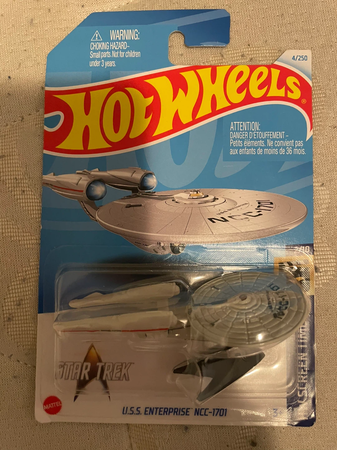 Hot Wheels Star Trek U.S.S. Enterprise NCC-1701 Die-Cast Toy - photo 2