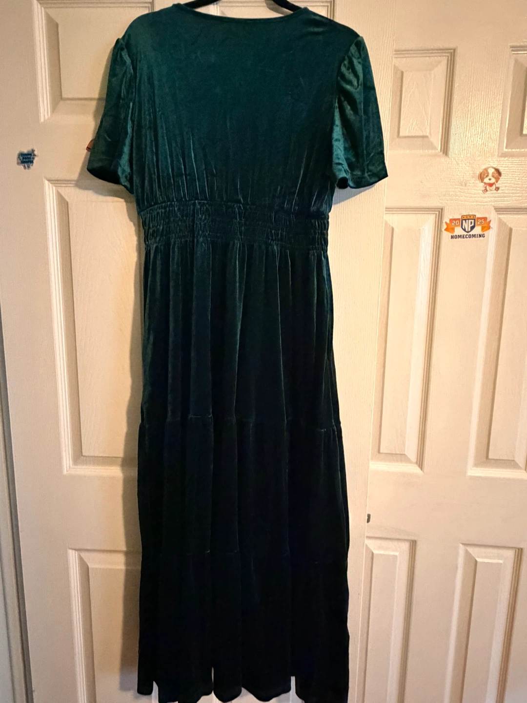 Emerald Green Velvet Tiered Midi Dress - photo 2