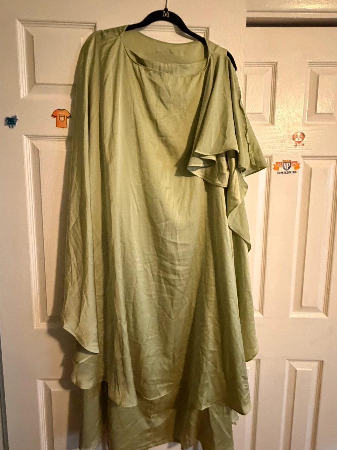 Light Green Flowy Cape Dress - photo 2