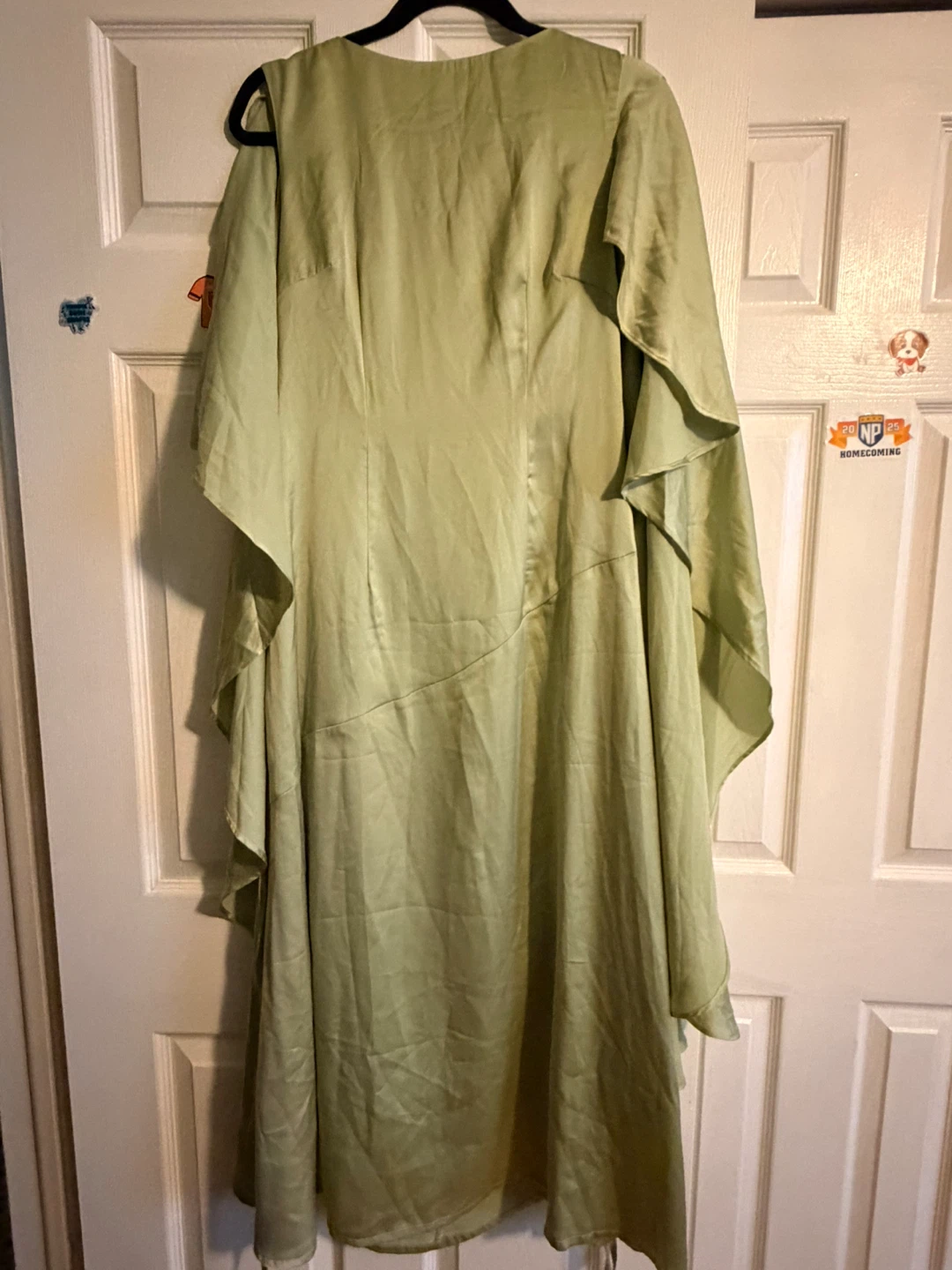 Light Green Flowy Cape Dress - photo 3