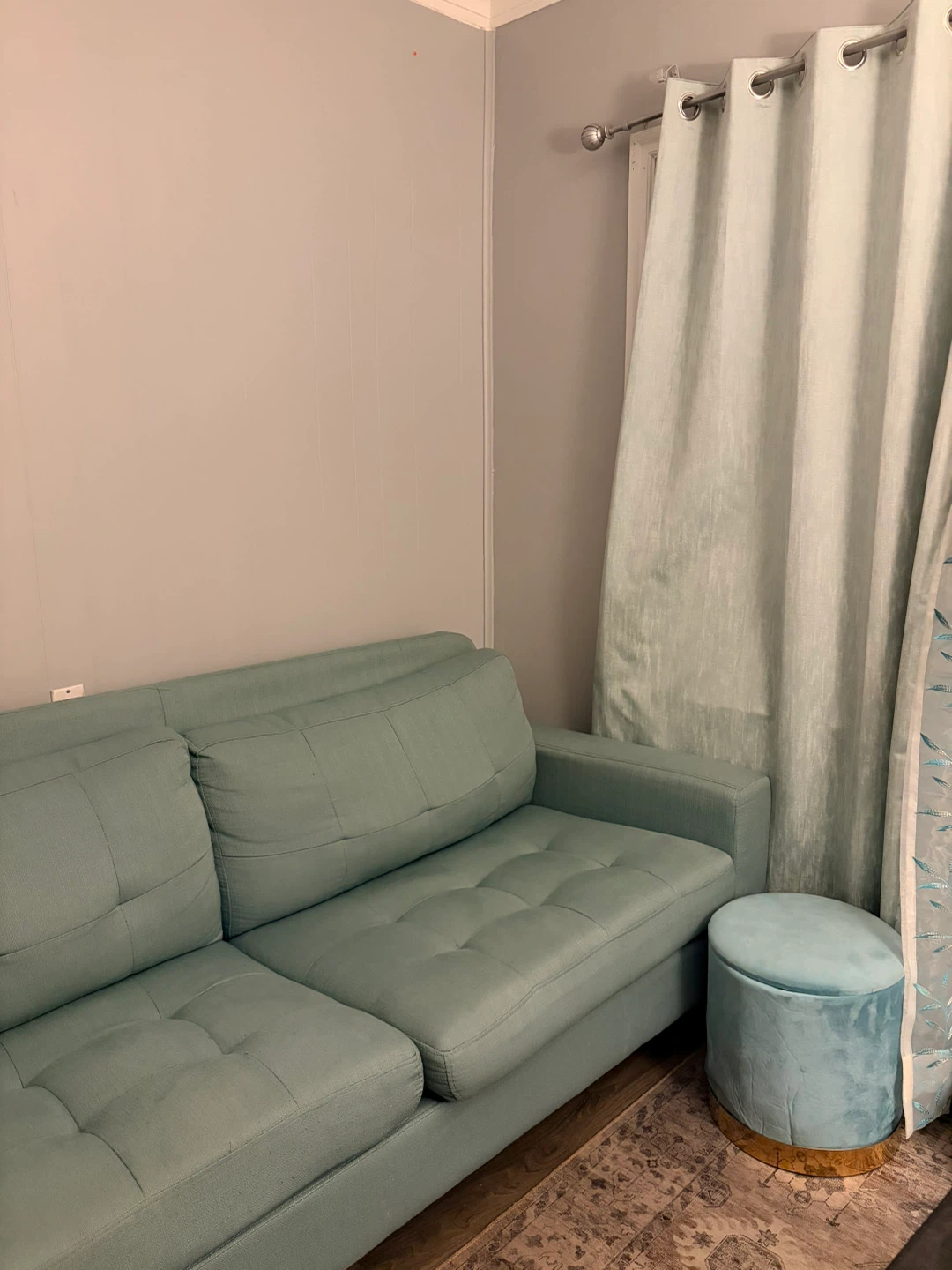 Sofa with Matching Ottoman - photo 3