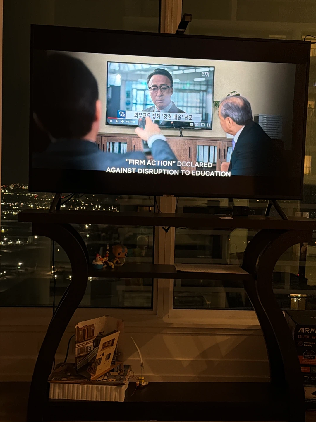 Samsung Tv & table