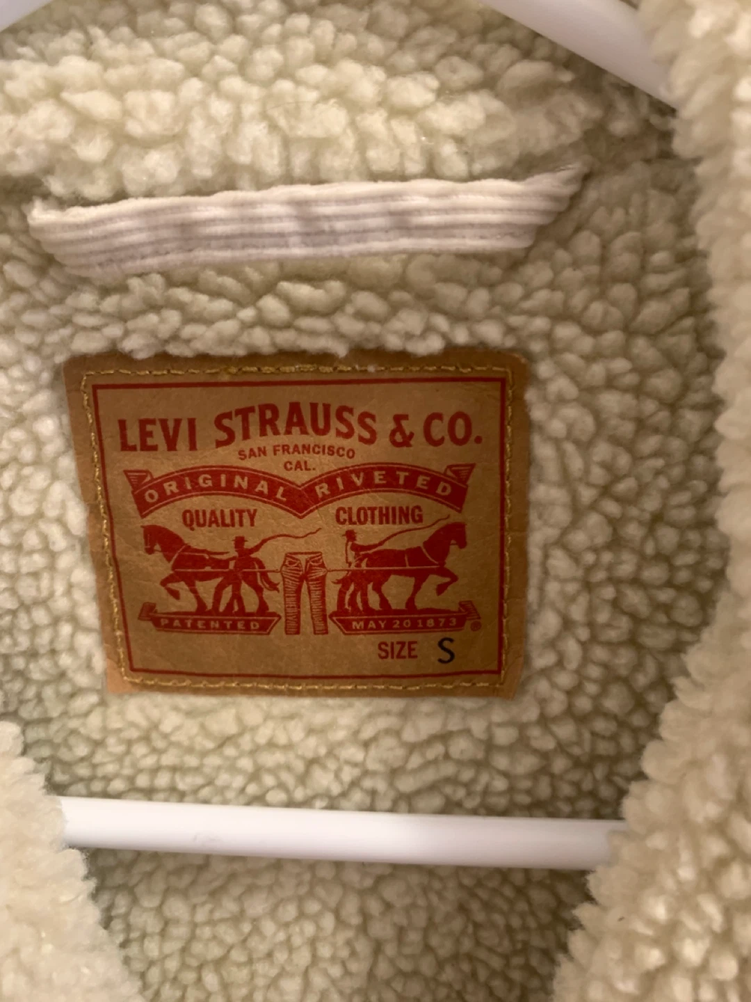 S Levi's Cream Corduroy Sherpa Trucker Jacket Cream Fuzzy Coat - photo 3