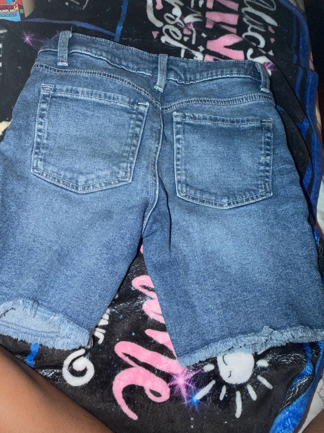 SO "Good For Life" Embroidered Denim Shorts - Size 8 - photo 2