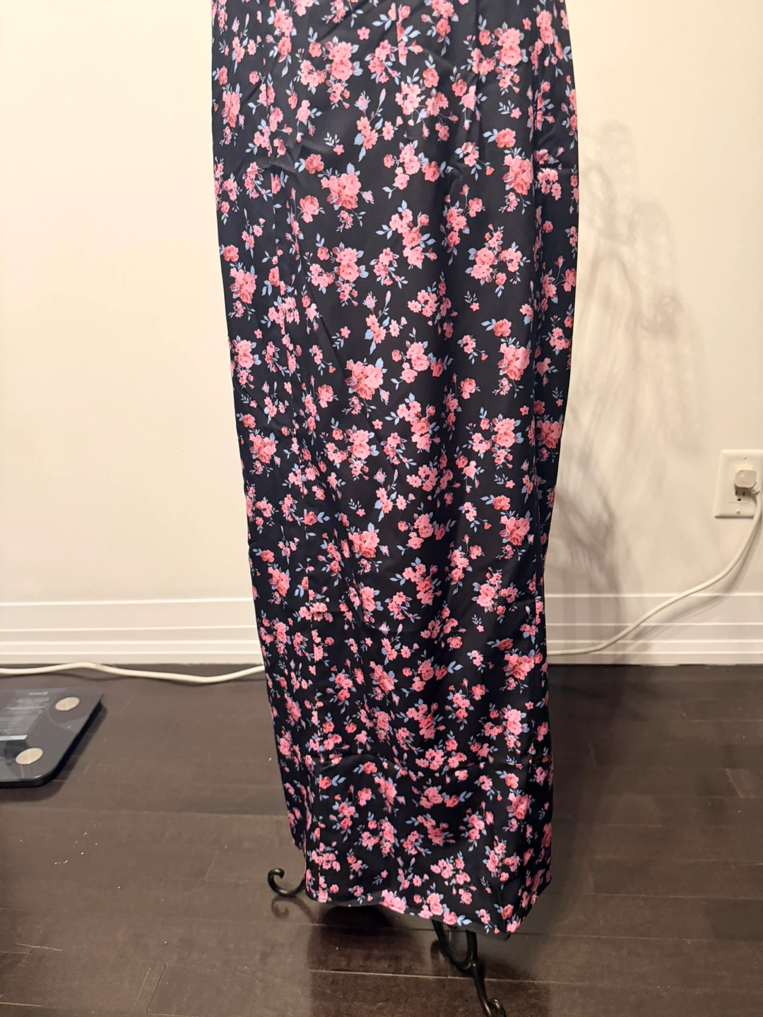 Black Floral skirt with slit - photo 2